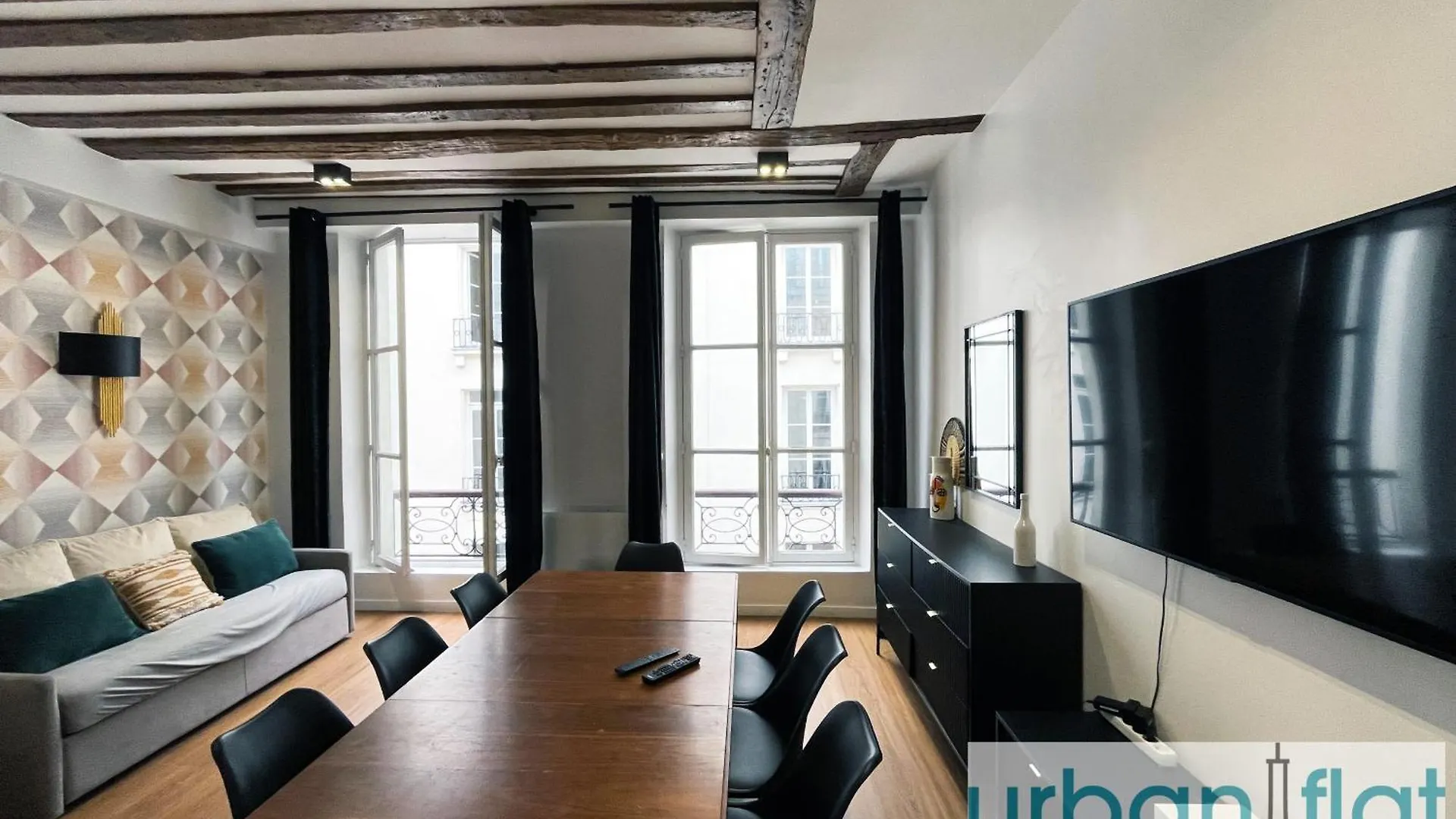 Apartment Urban Flat 108 - Classic Parisian 4 Bdr Flat
